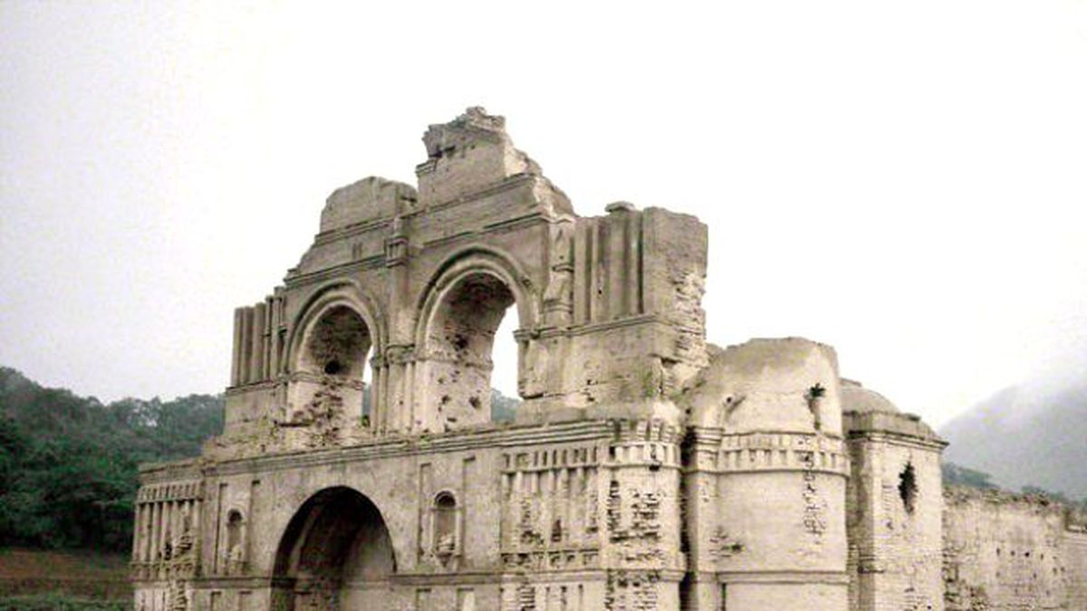 400 Yıllık Sömürge Kilisesi Sular Çekilince Ortaya Çıktı