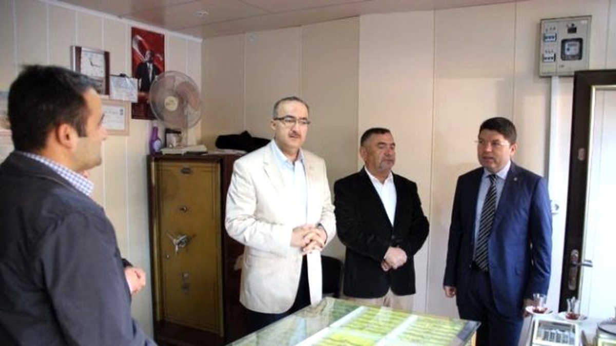 AK Parti Adayları Tunç ve Bensiz Kurucaşile\'yi Ziyaret Etti