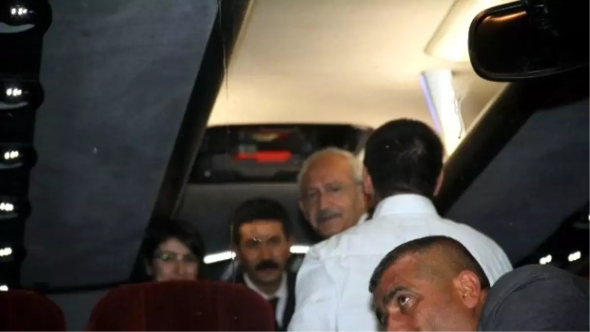 CHP Lideri Kılıçdaroğlu, İskenderun\'da Temel Atma Programına Katıldı