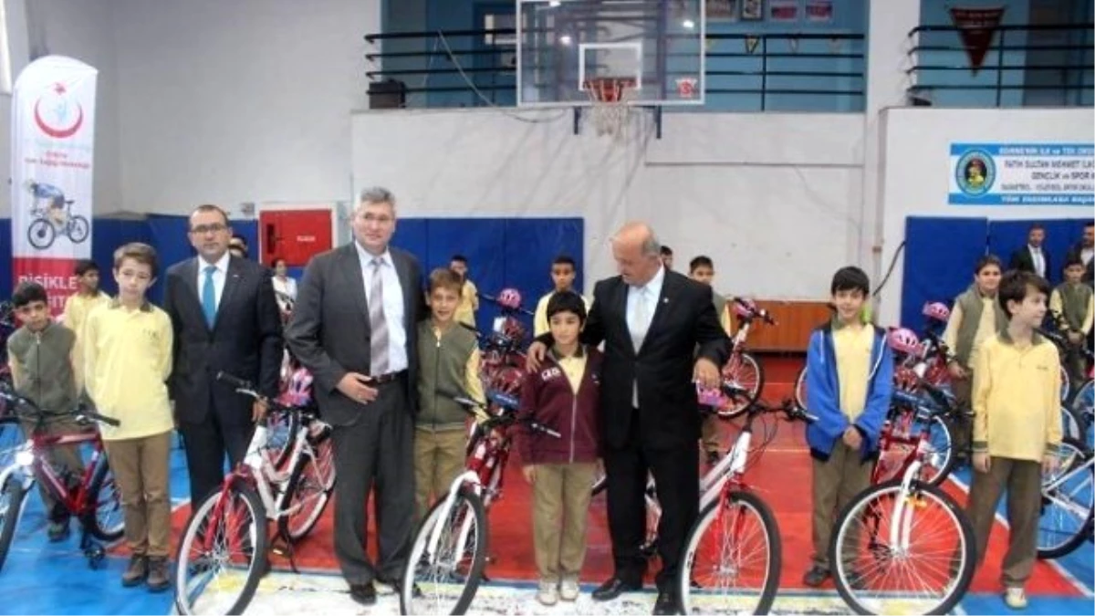 Edirne\'de Okullarda Obeziteye Bisikletli Savaş