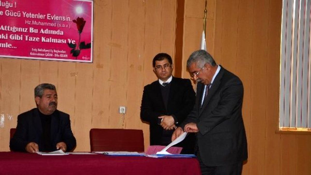 Erciş Belediyesi 2016 Yılı Bütçe Görüşmeleri Sürüyor
