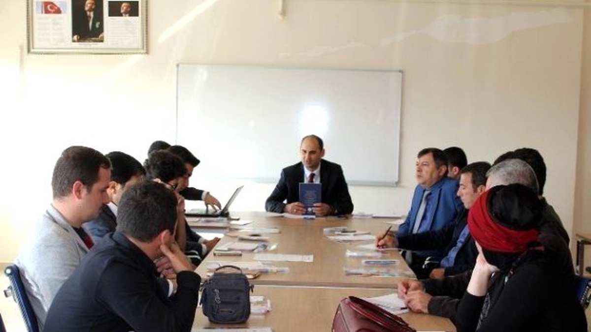 Erzincan\'da Gençlik ve Spor Çalıştayı Yapılıyor