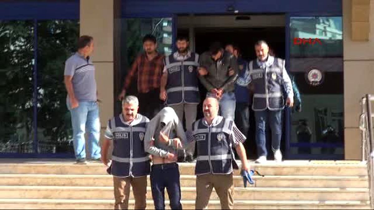 Gaziantep Akaryakıt İstasyonu Soyguncusu Bakışlarından Tanınan Eski Çalışan Çıktı