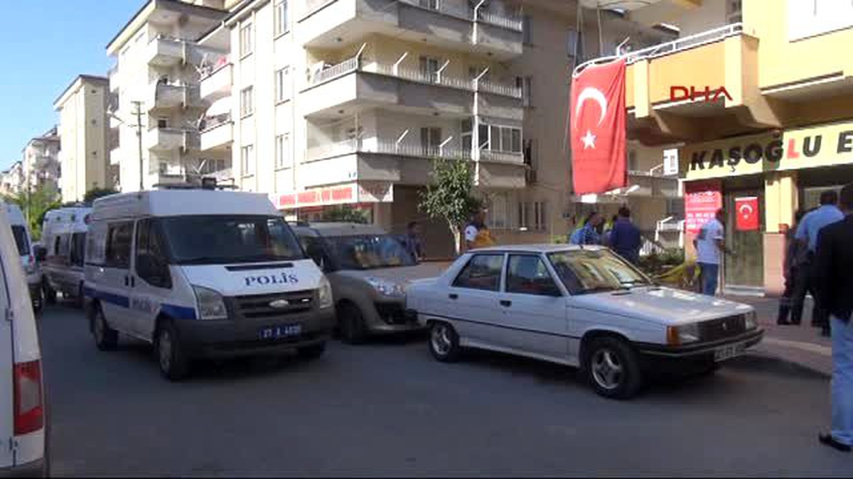 Gaziantep Eşi ve Torununu Öldürdü, Gelinini Yaralayıp İntihar Etti