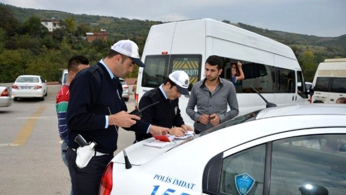 Niksar\'da Öğrenci Servislerine Sıkı Denetim