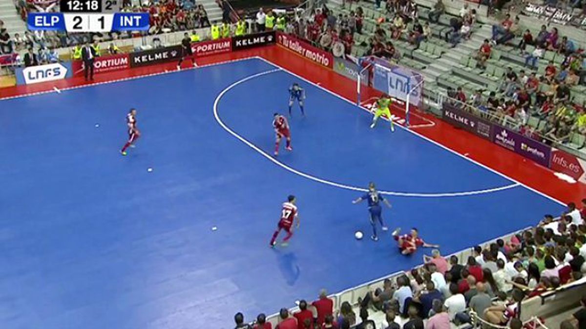Ricardinho, Yaptığı Hareketle Rakibinin Belini Kırdı