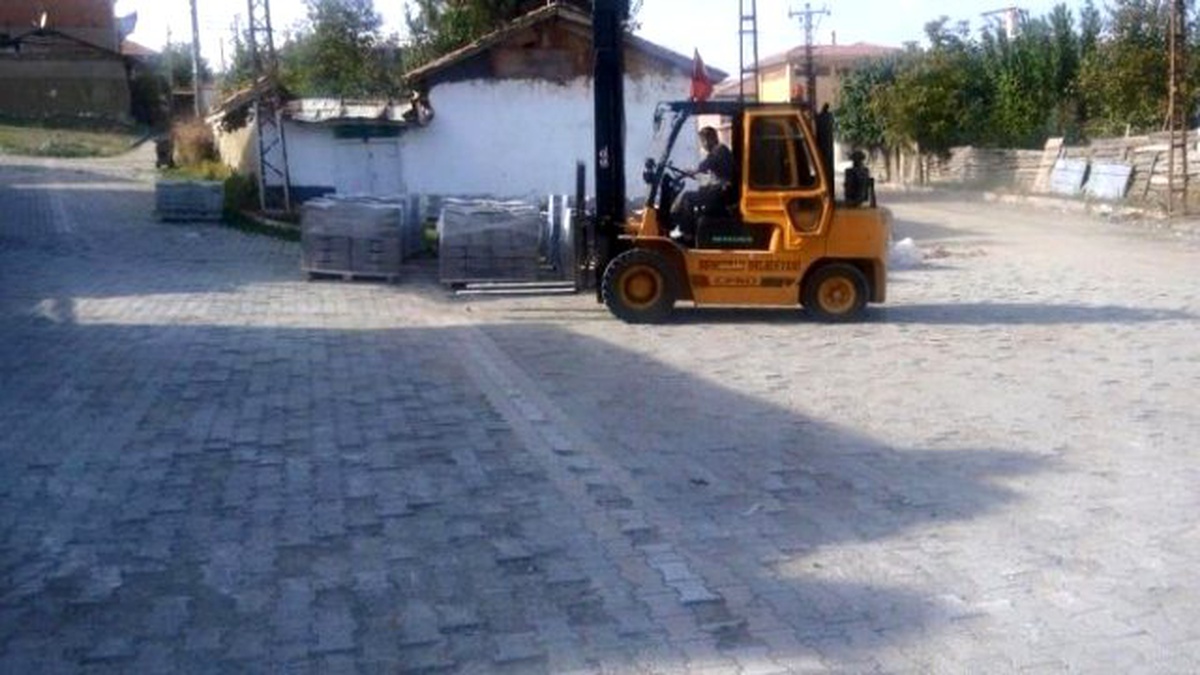 Sungurlu\'da Parke ve Bordür Çalışmaları