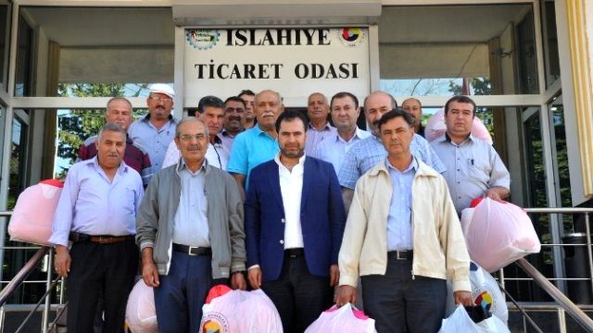 Yardıma Muhtaç Öğrencilere Kışlık Mont Dağıtıldı