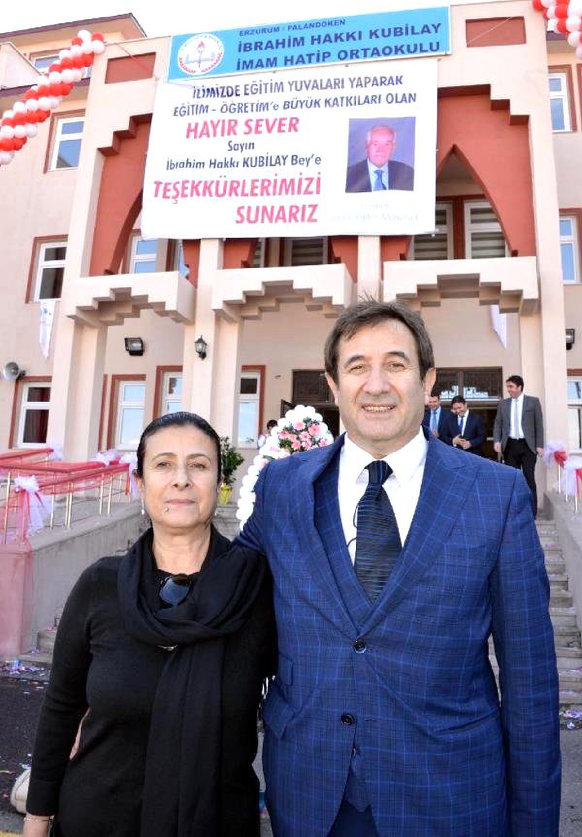 91 Yaşındaki Eğitim Gönüllüsü 5'inci Okulu Yaptırdı