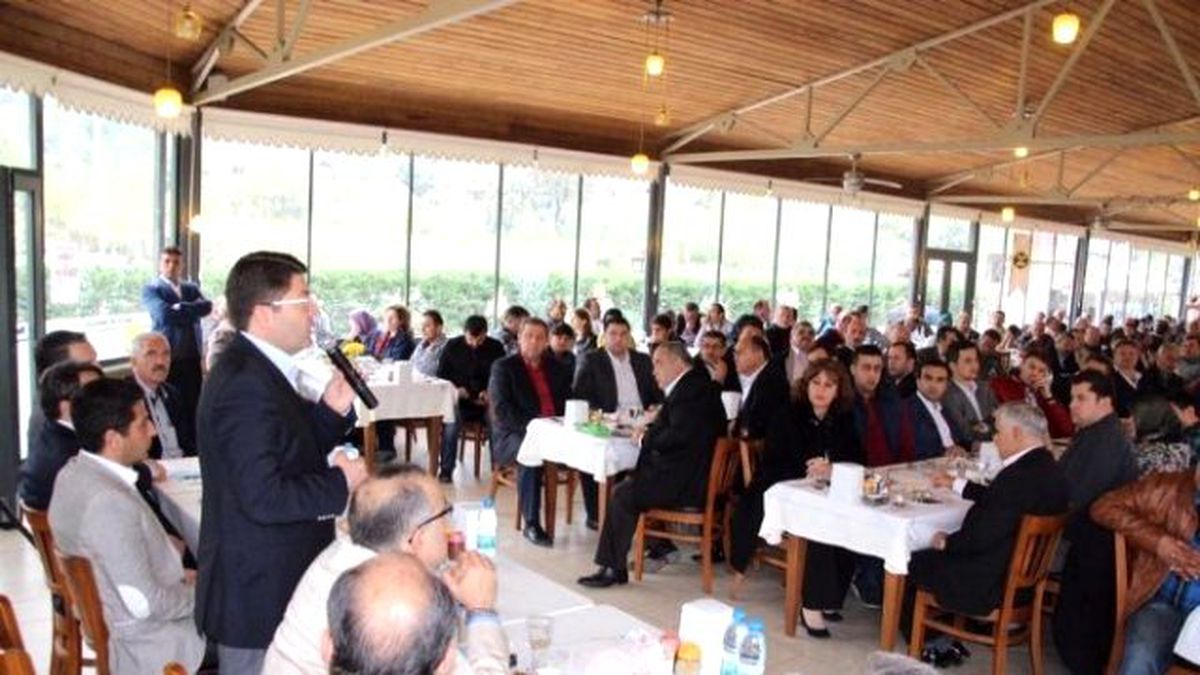 AK Parti Adayları Yılmaz Tunç ve Ahmet Bensiz Memur-sen Toplantısına Katıldı