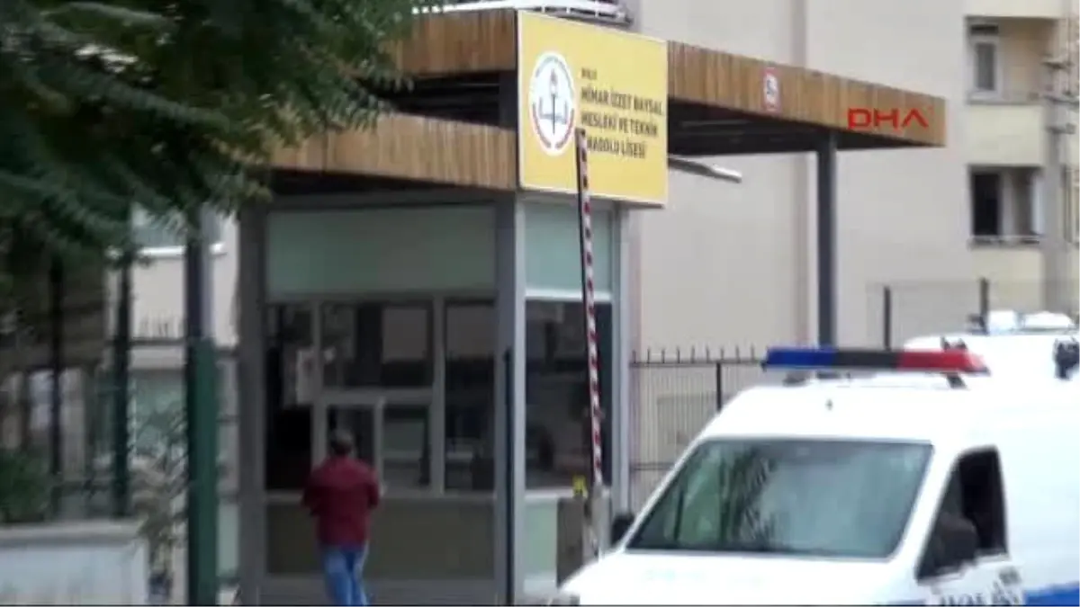 Bolu - Lise Yakınındaki Şüpheli Çanta Fünyeyle Patlatıldı