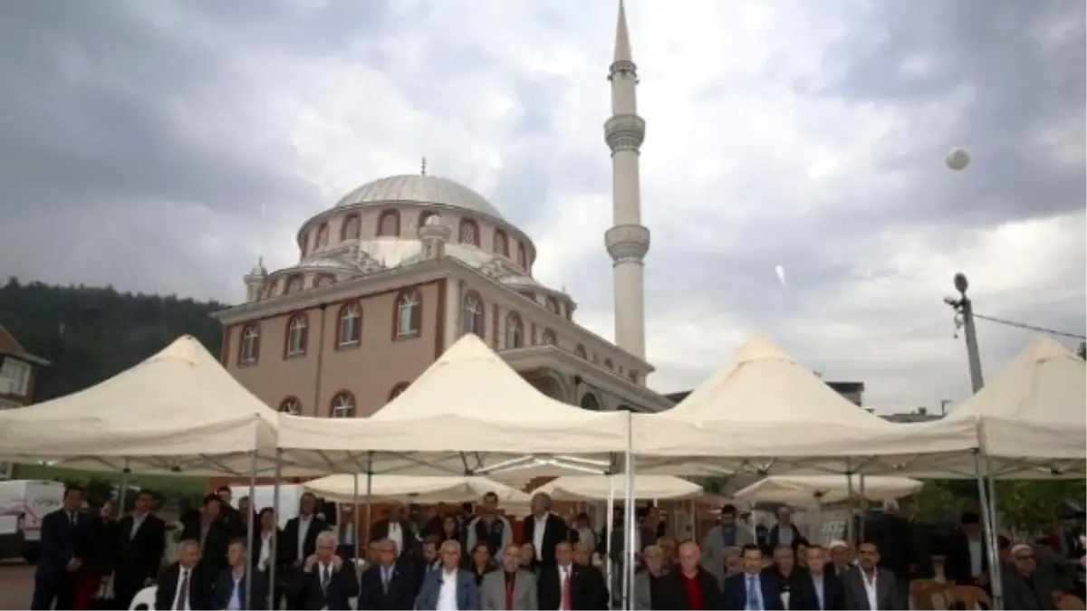 Çamlıktepe Hacı Ömer Camii Yeni Görünümüyle Hizmette