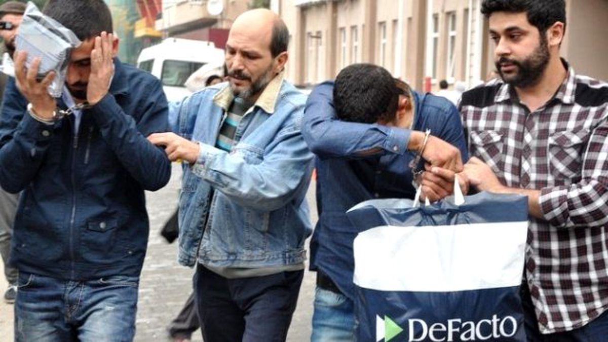 Çanakkale\'de Telefon Dolandırıcıları Yakalandı