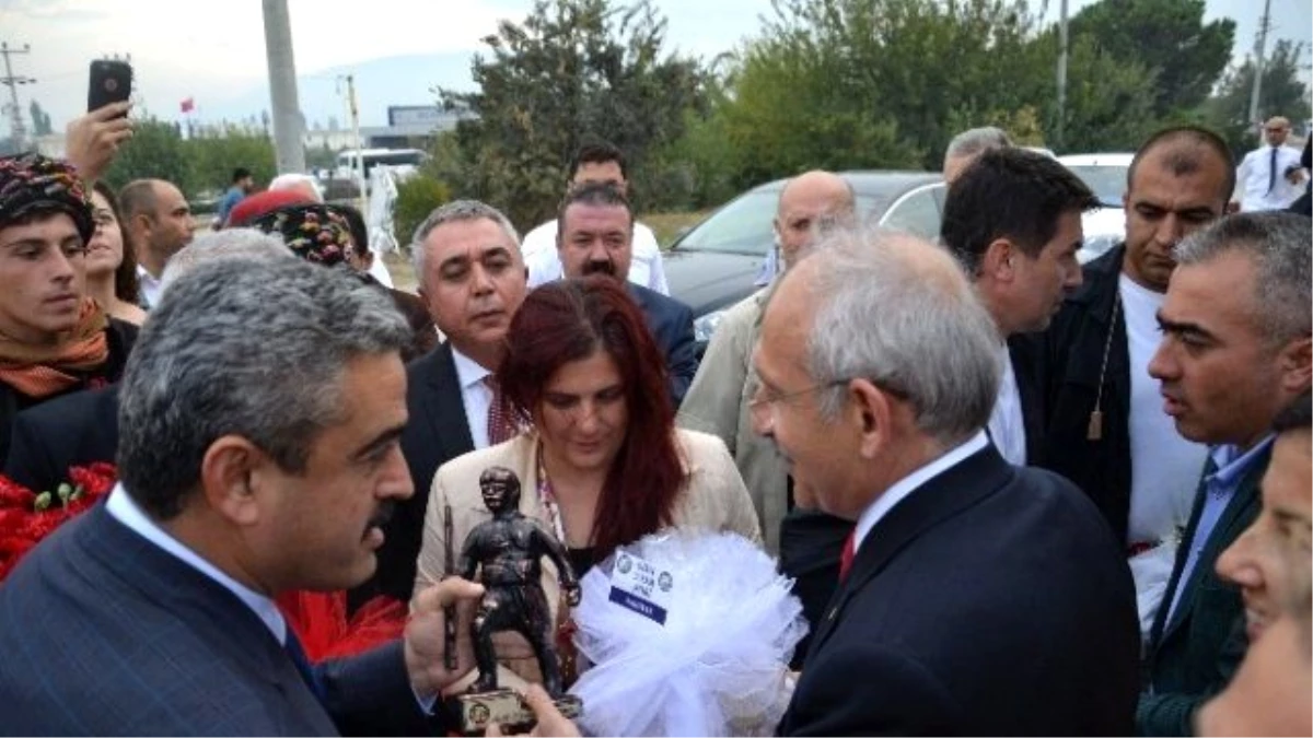CHP Lideri Kılıçdaroğlu, "Herşeyimi Mustafa Kemal Atatürk\'e Borçluyum"