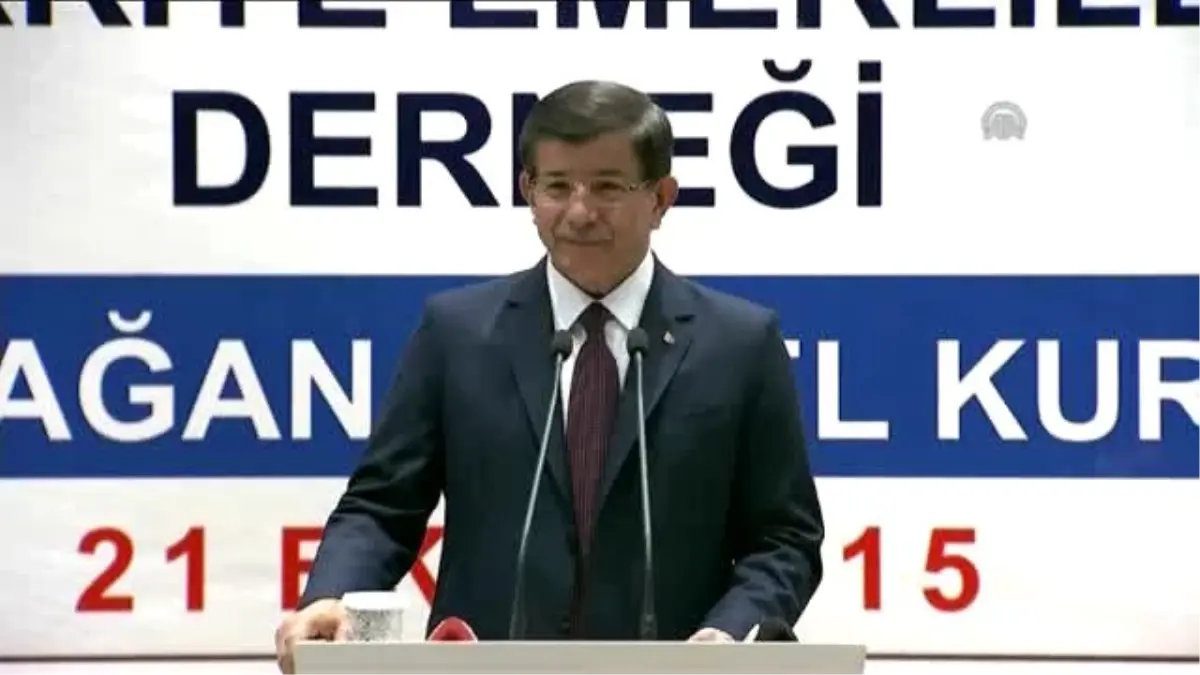 Davutoğlu: "Türkiye\'yi Karamsar Tablolara Mahkum Etmek İstiyorlar"