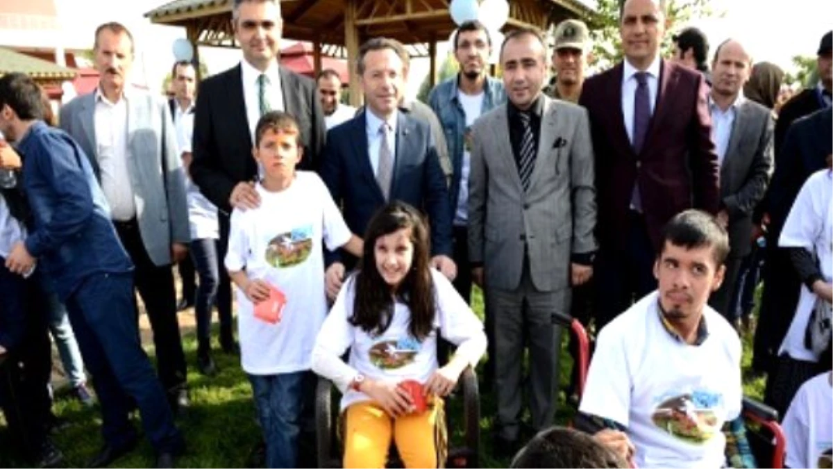 Diyarbakır\'da Atla Terapi Merkezi Açıldı