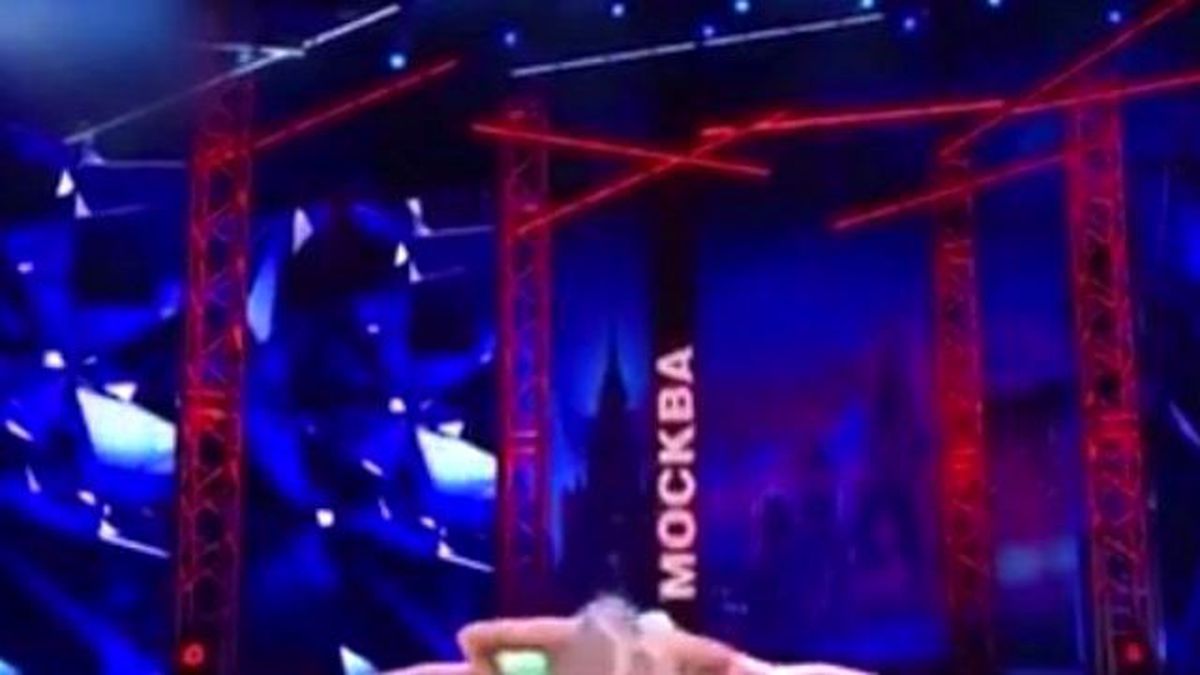 Genç Kız Dans Yarışmasında Burnunu Kırdı