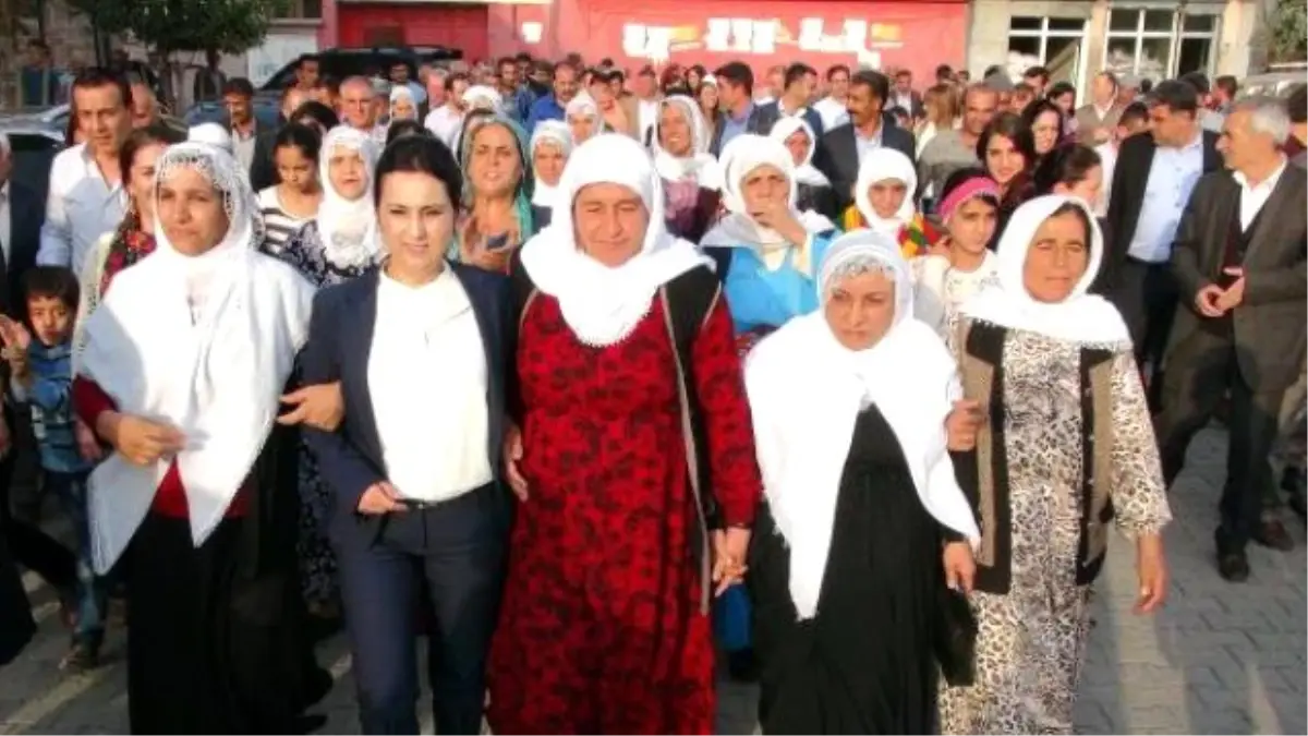 Hdp\'li Yüksekdağ: Başbakan Tehditle Oy Topluyor (2)