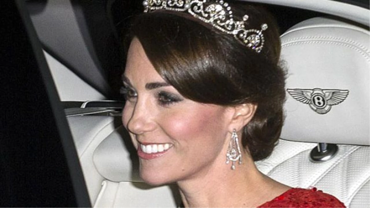 Kate Middleton Kraliyet Yemeğinde