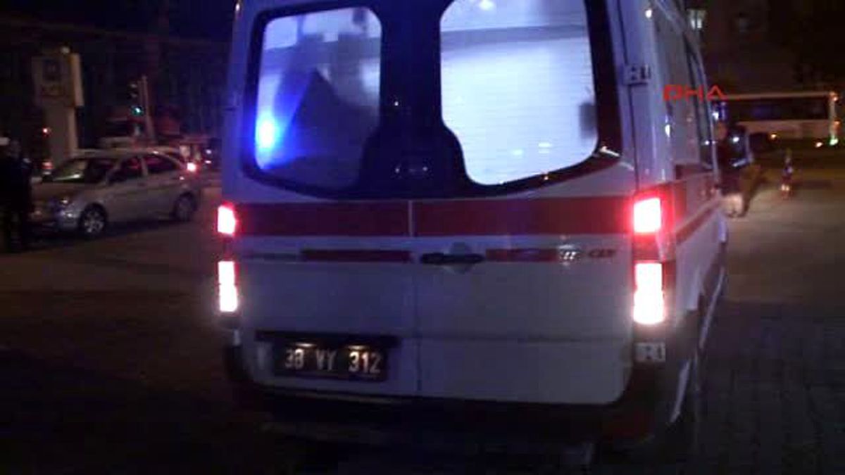 Kayseri - Arkadaşını Sırtından Bıçakladı