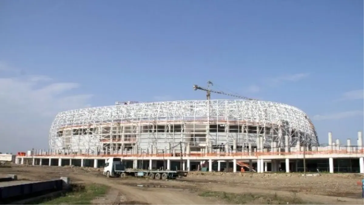 Samsun\'un Yeni Stadının Yüzde 82\'si Tamam