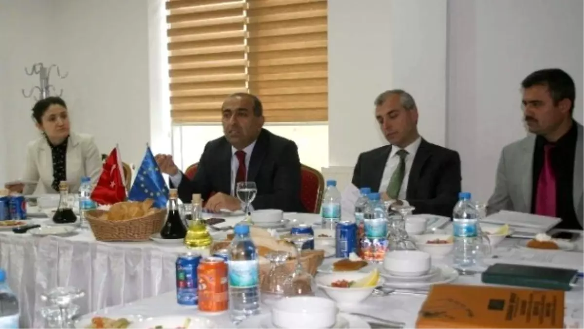 Sgk Yozgat\'ta Kayıt Dışı İstihdamla Mücadele Hakkında Toplantı Yaptı