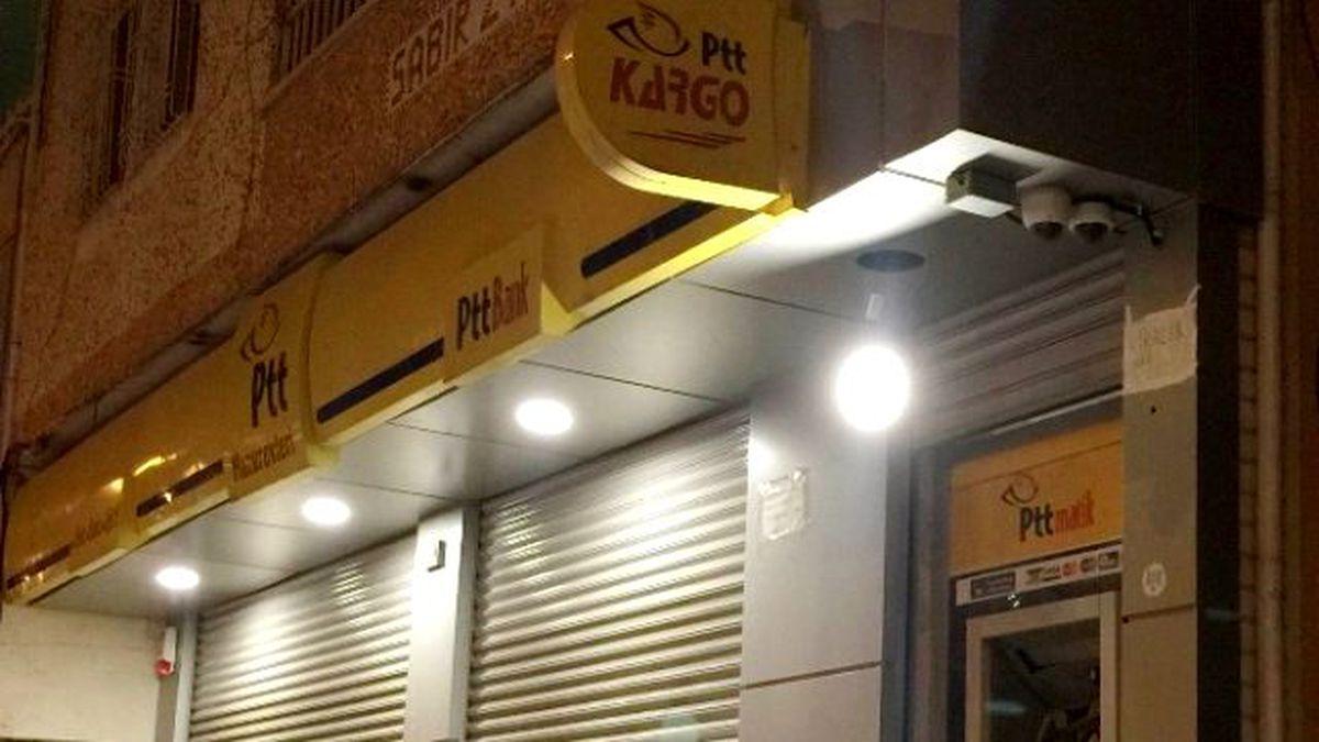 Teröristler Bu Kez Atm\'yi Hedef Aldı