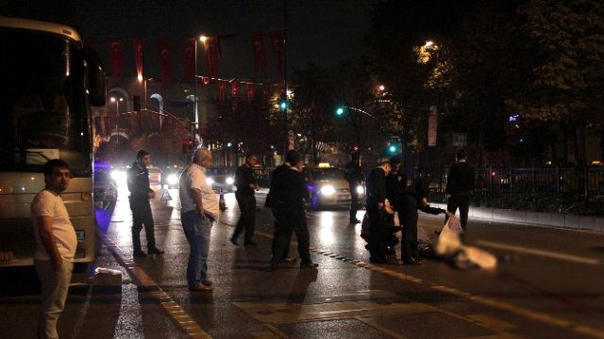 Yolun Karşısına Geçmek İsterken Canından Oldu