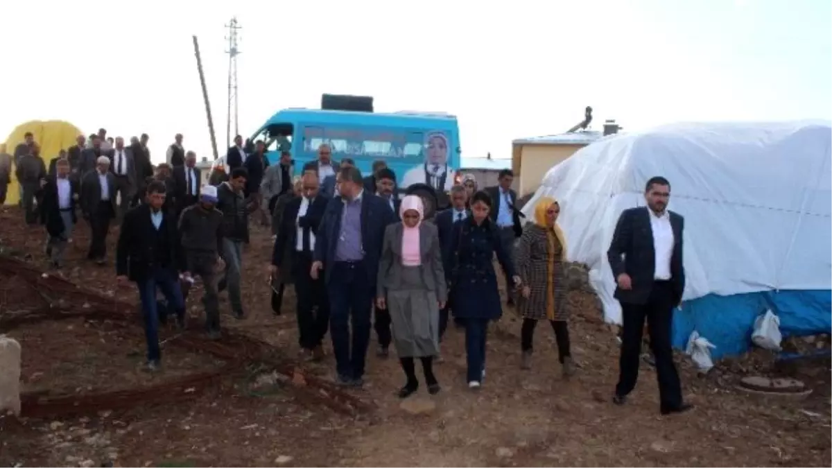 Zehra Taşkesenlioğlu, Çat İlçesinde Büyük İlgi Topladı