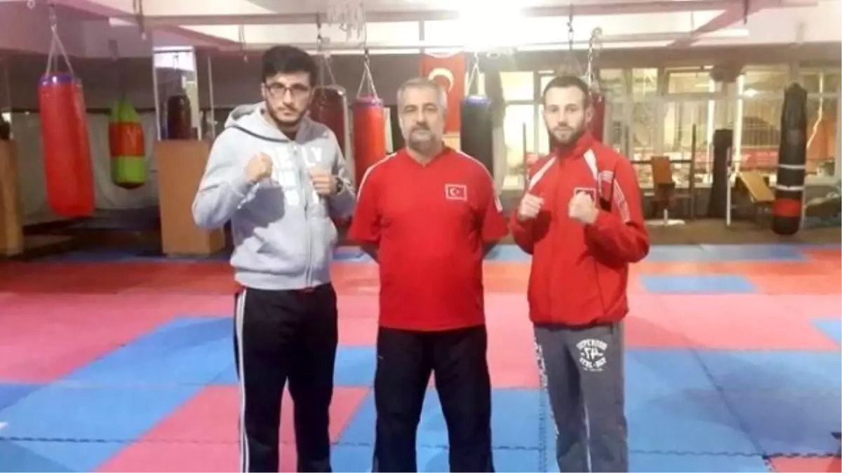 Büyükşehirli Kick Boksçular Dünya Şampiyonasına Katılacak