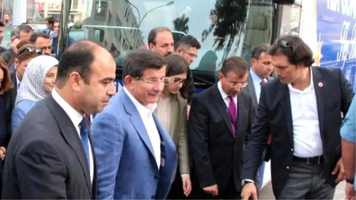 Davutoğlu: Hain Kumpaslara En İyi Cevap Sandıktan Çıkacak Sonuçtur (3)