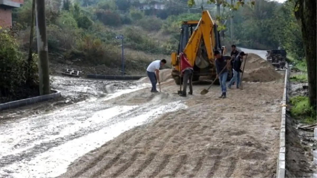 Dizdar Sokakta Kilit Parke Çalışmalarına Başlanıldı