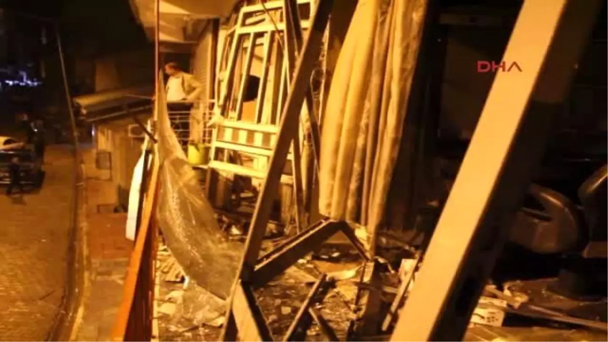 Şemdinli\'de Kaymakamlık ve Emniyet\'e Bombalı Saldırı