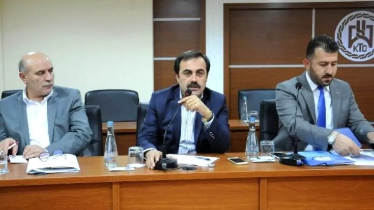 Kto\'da Meslek Komiteleri İstişare Toplantıları Sürüyor