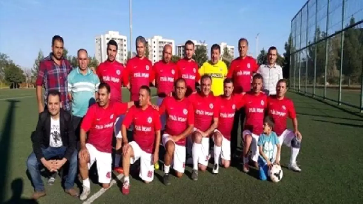 Masterler, Dostluk Maçında Yenişemedi