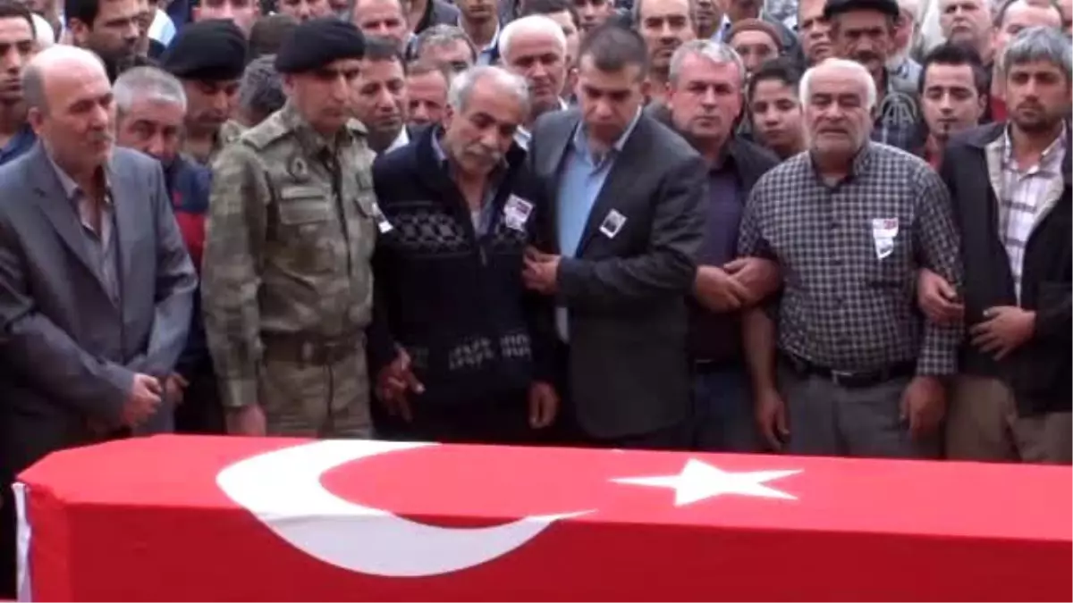 Şehit Astsubay Ömer Kılıçoğlu\'nun Cenazesi