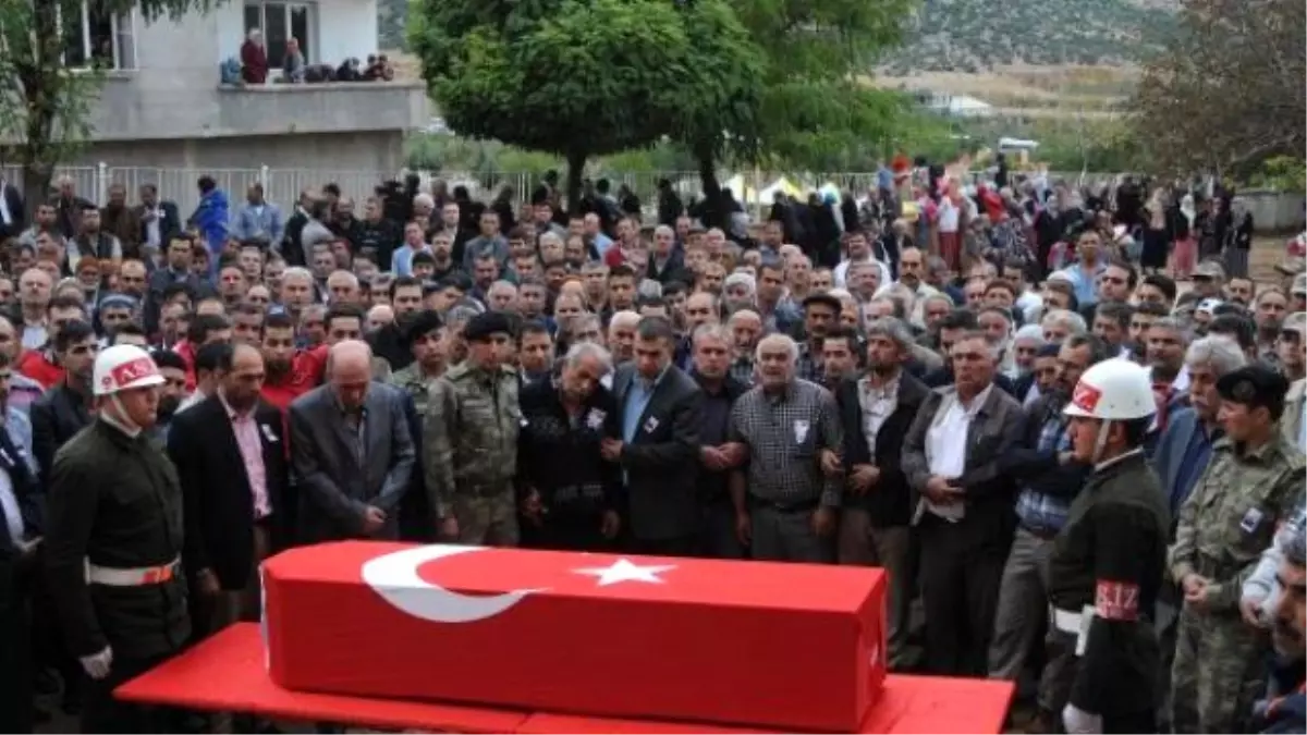 Şehit Astsubayın Evinde Yas (2)