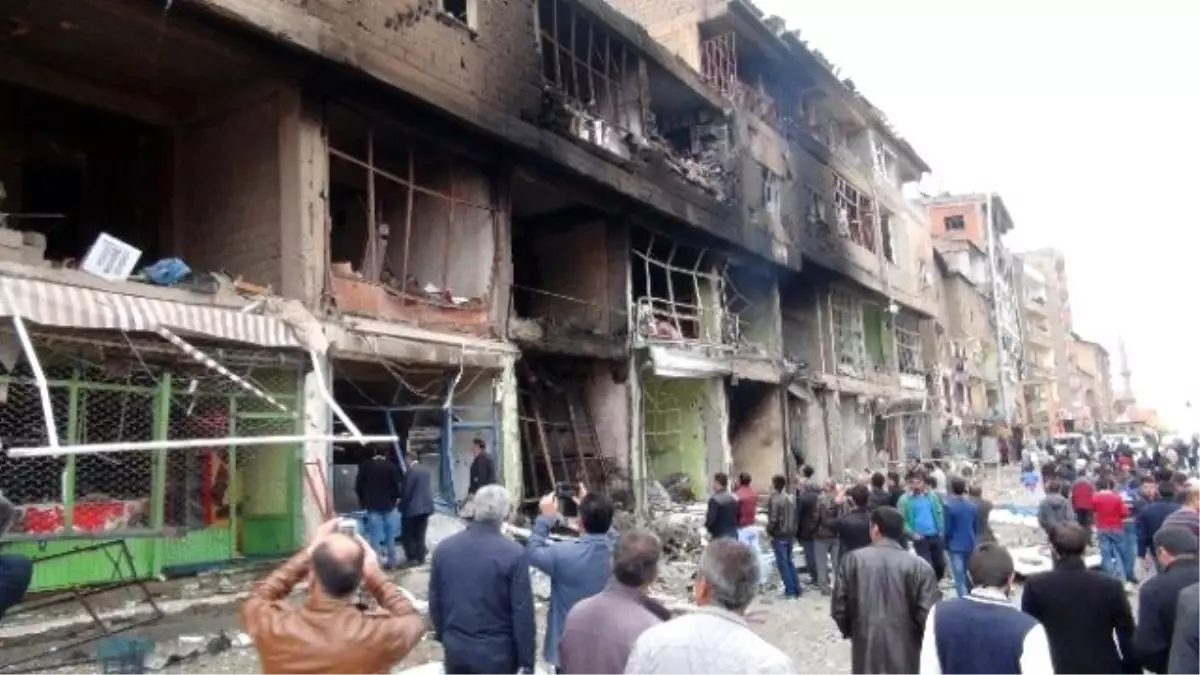 Emniyet ve Kaymakamlık Saldırısı Sonrası Şemdinli Savaş Alanına Döndü