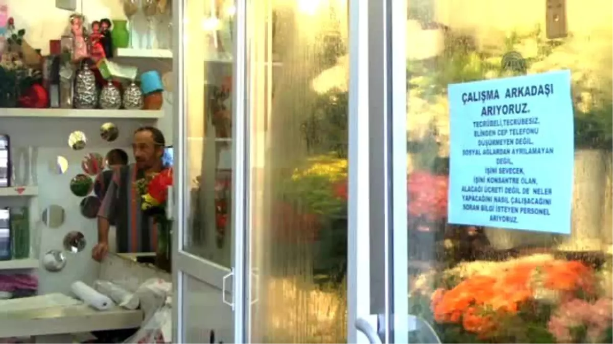 Tecrübe Şart Değil Az Telefon Kullansın"