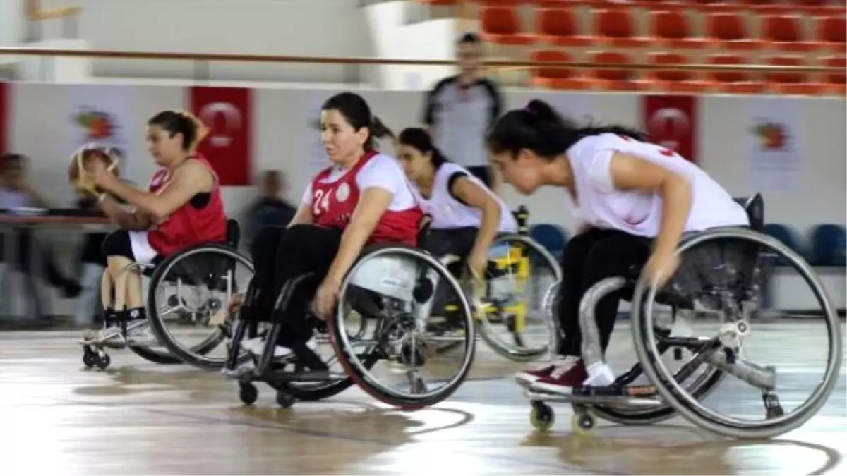 Tekerlekli Sandalye Basketbol Bayanlar Türkiye Şampiyonası Sona Erdi