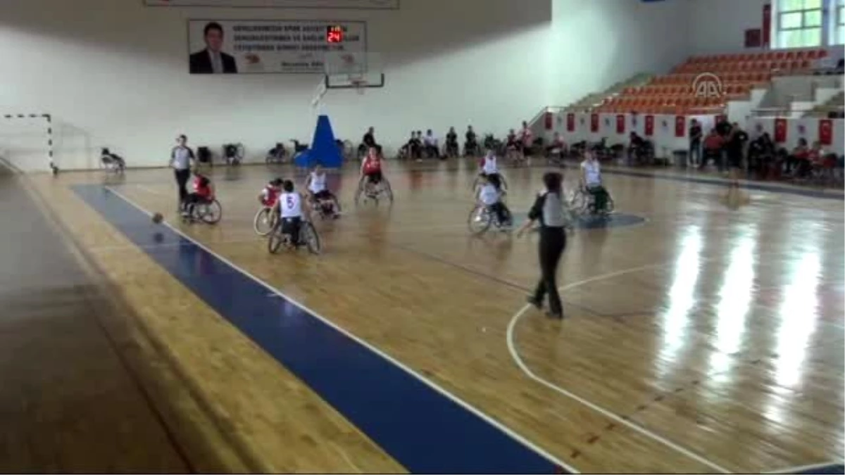 Tekerlekli Sandalye Basketbolunda Kadınlar Türkiye Şampiyonası