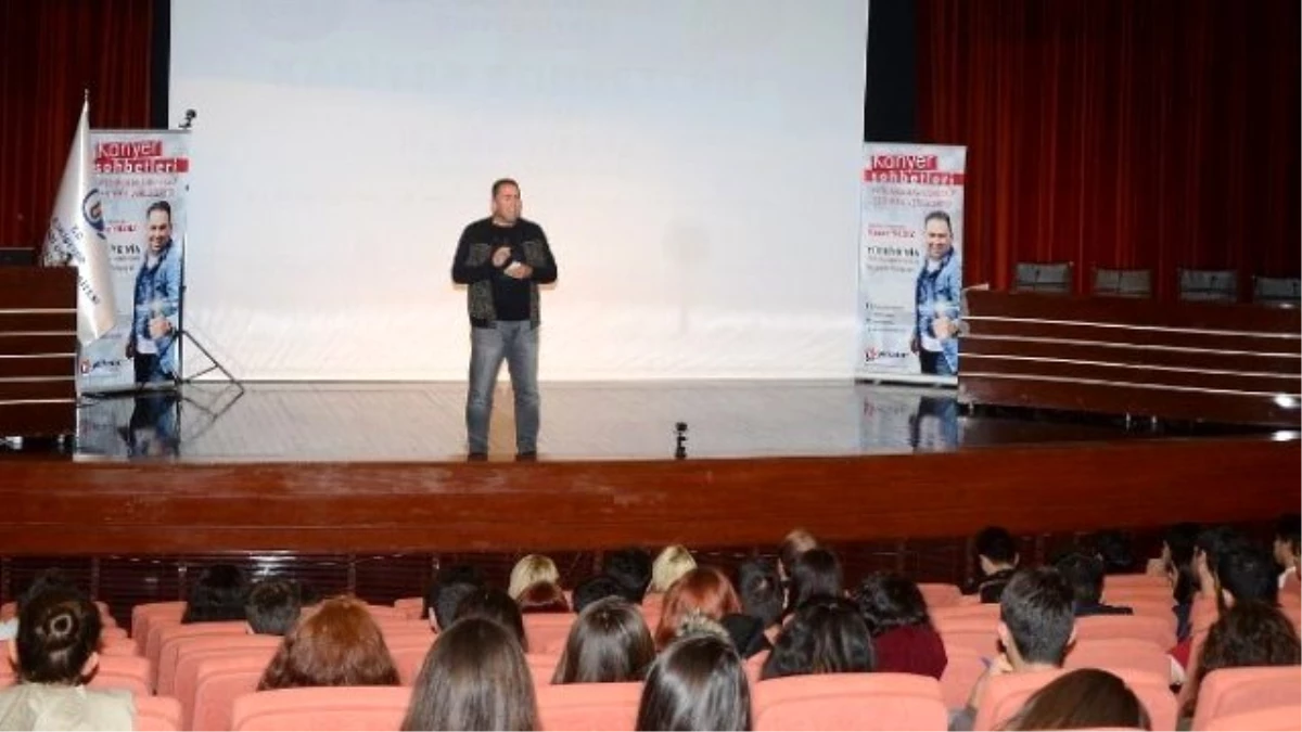 Yapımcı-yönetmen Hasan Yıldız Esogü\'de Öğrencilerle Söyleşti