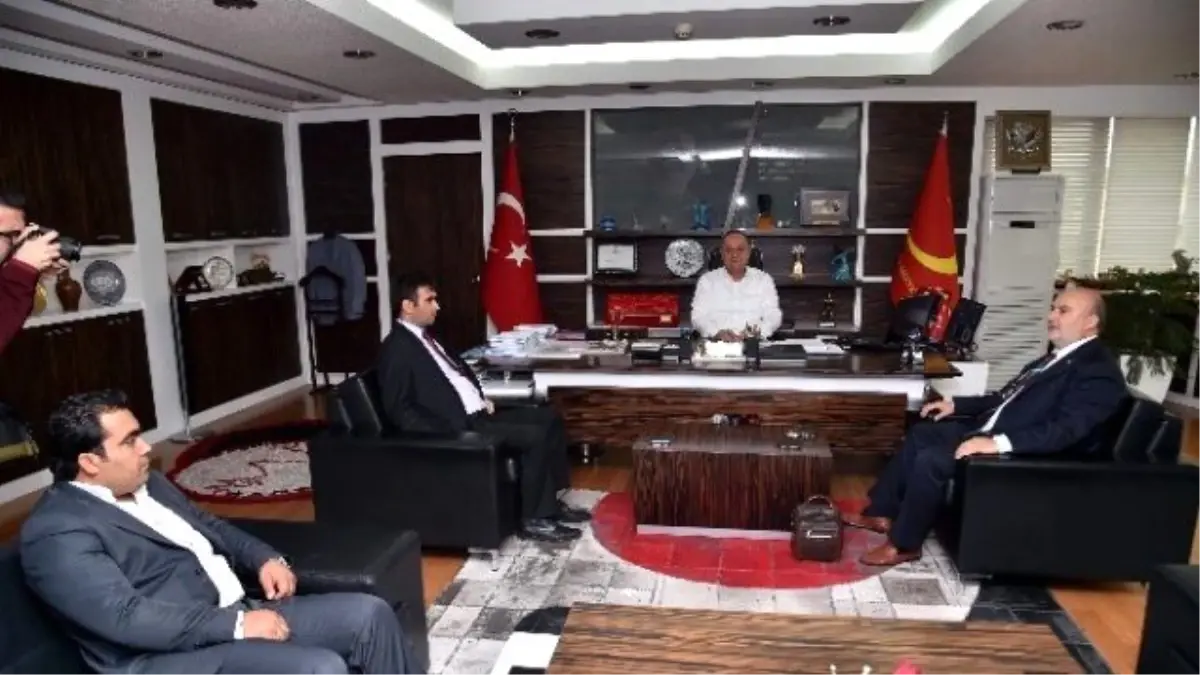 Ahmet Yelis, Tahsin Babaş\'ı Ziyaret Etti