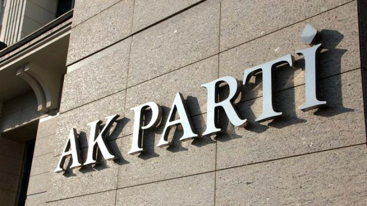 Aday Gösterilmeyen 3 Dönemlikler AK Parti'yle Bağı Kopardı