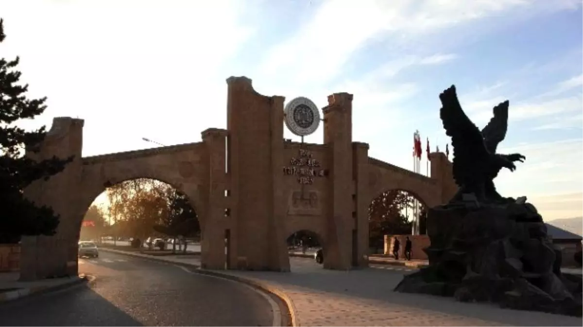 Atatürk Üniversitesi 112. Oldu