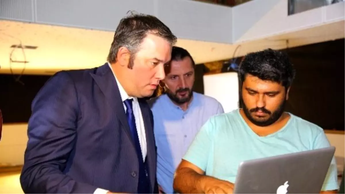 Buca\'ya Yakışır Meclis Salonu Geliyor