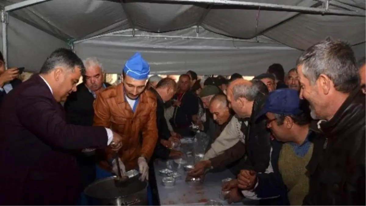 Ereğli Belediyesi\'nden 5 Bin Kişiye Aşure