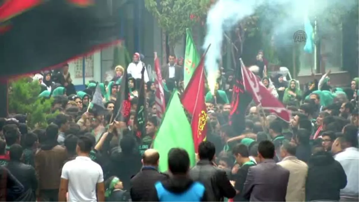 Evrensel Aşure Matem Merasimi"