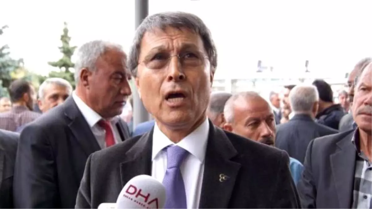 Halaçoğlu: Davutoğlu Başka İş Bulamadı, Gençleri Evlendirmeye Kalkıyor, Kız Bulacakmış