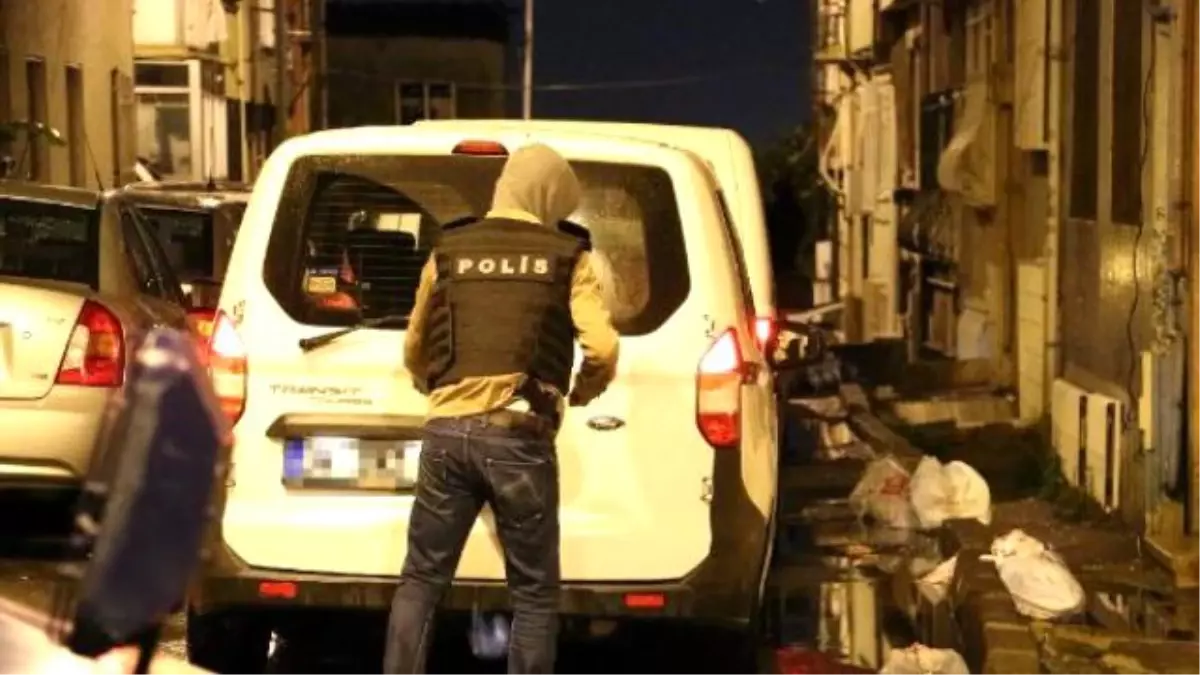 İstanbul\'da "Terör" Operasyonu